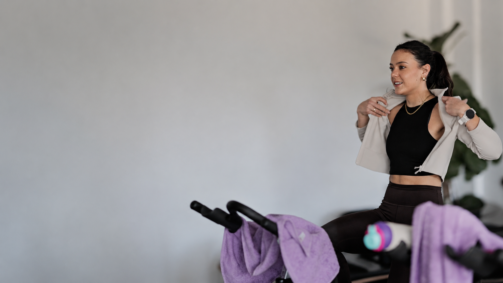 A Cleats Cycle rider preparing before class